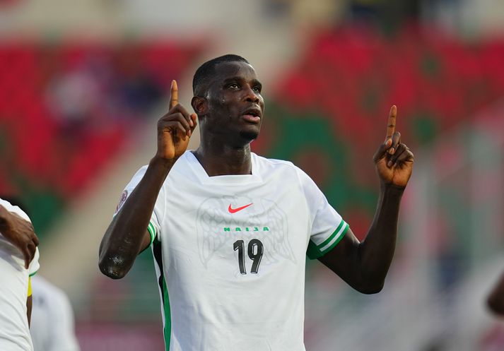 Ebere Paul Onuachu kom Nígeríu á bragðið gegn Úganda.