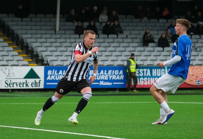 Aron Sigurðsson skoraði tvö í dag var hættulegur á móti FH.