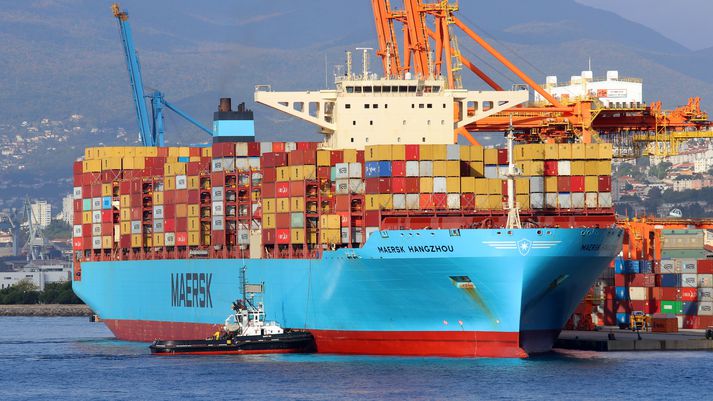 Skipið Maersk Hangzhou hefur orðið fyrir tveimur árásum í Rauðahafinu síðastliðinn sólarhring.