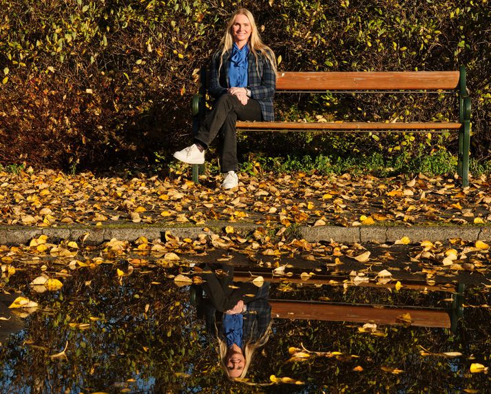 Kristjana Þórarinsdóttir sálfræðingur og áfallasérfræðingur hjá Kvíðameðferðarstöðinni segir mikilvægt að vinnustaðir hugi að áfallameðferð fyrir starfsfólk sem upplifir í sínu starfi eitthvað langt út fyrir það sem eðlilegt getur talist að upplifa.