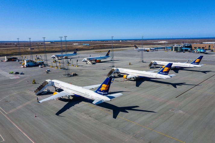 Flugáætlun Icelandair var skorin verulega niður í ljósi áhrifa kórónuveirufaraldursins.