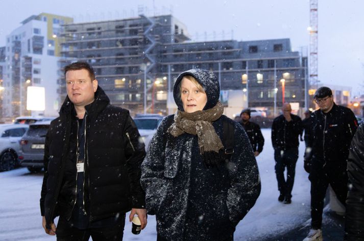 Efling og SA mættu á fund nýs sáttasemjara í kjaradeilu í morgun. Næst verður fundað klukkan tíu í fyrramálið.