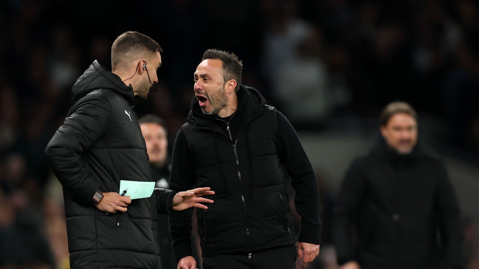 De Zerbi ó­sáttur við dómarana: „Kannski fundu þeir fyrir pressu út af Arsenal leiknum“