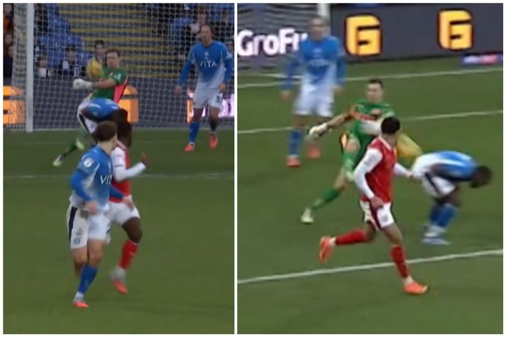 Ben Hinchliffe, markvörður Stockport County, skaut beint í rassinn á varnarmanninum Joseph Olowu.