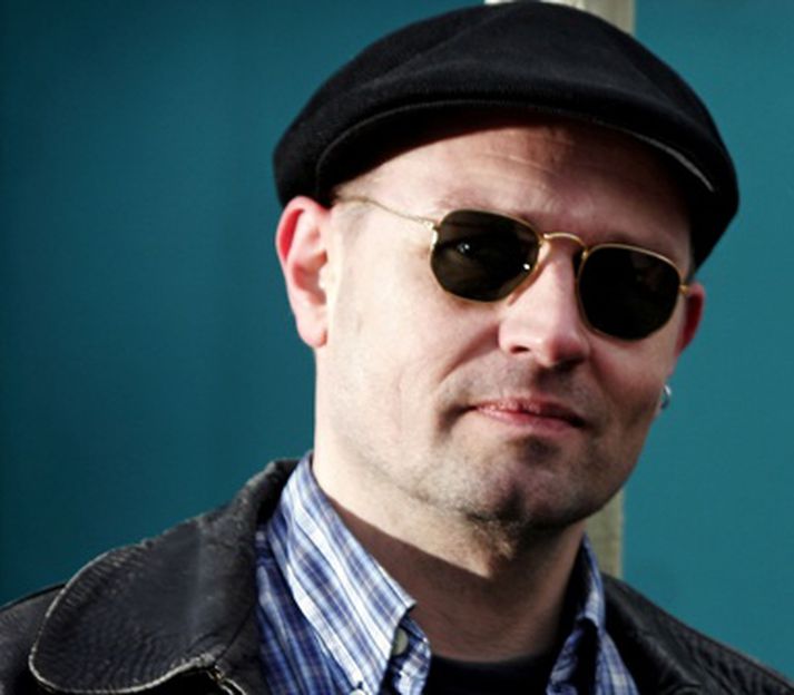 Einar Örn Benediktsson vill ekki sjá niðurskurð til menningarmála.