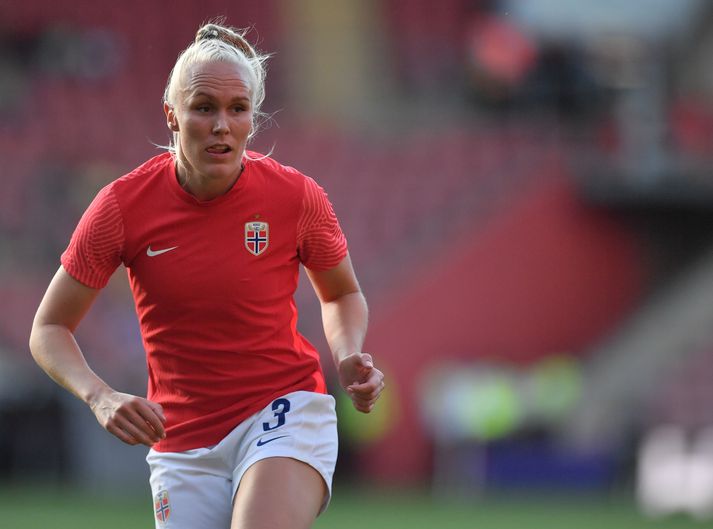 María Þórisdóttir sést hér með norska landsliðinu á Evrópumótinu afdrifaríka sumarið 2022.