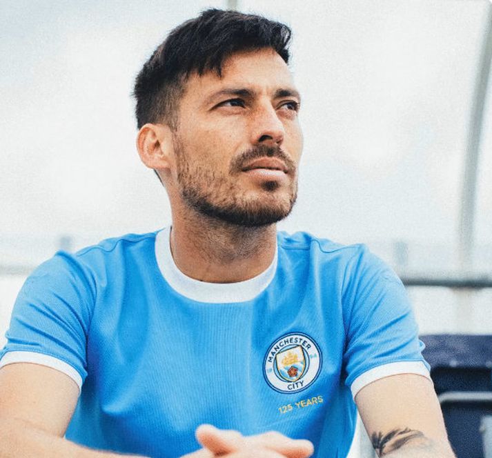David Silva í afmælisbúningnum.