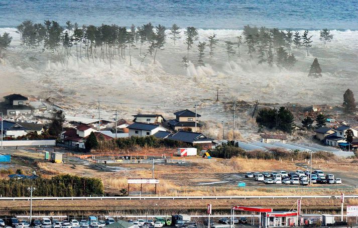 Flóðbylgjan þurrkaði út heilu bæina í Japan.