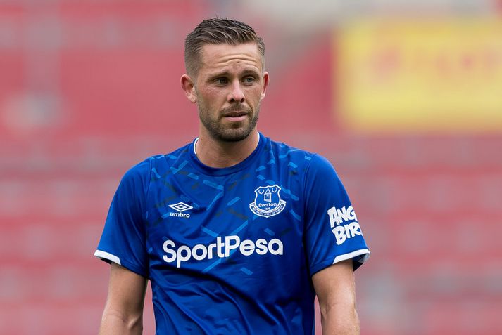 Gylfi Þór Sigurðsson fór snemma út og tókst að vinna sig upp í ensku úrvalsdeildina.