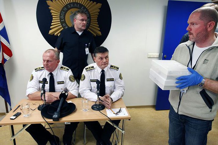 Blaðamannafundur lögreglu, vopnað rán, Frank Michelsen úrsmiði