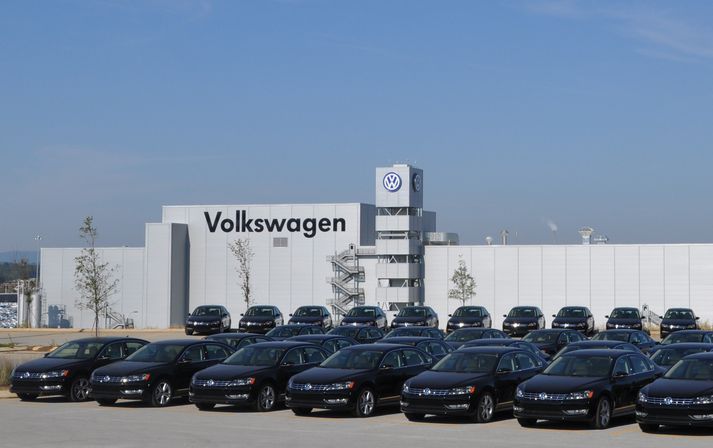 Volkswagen bílar fyrir utan verksmiðju Volkswagen í Chattanooga í Bandaríkjunum.