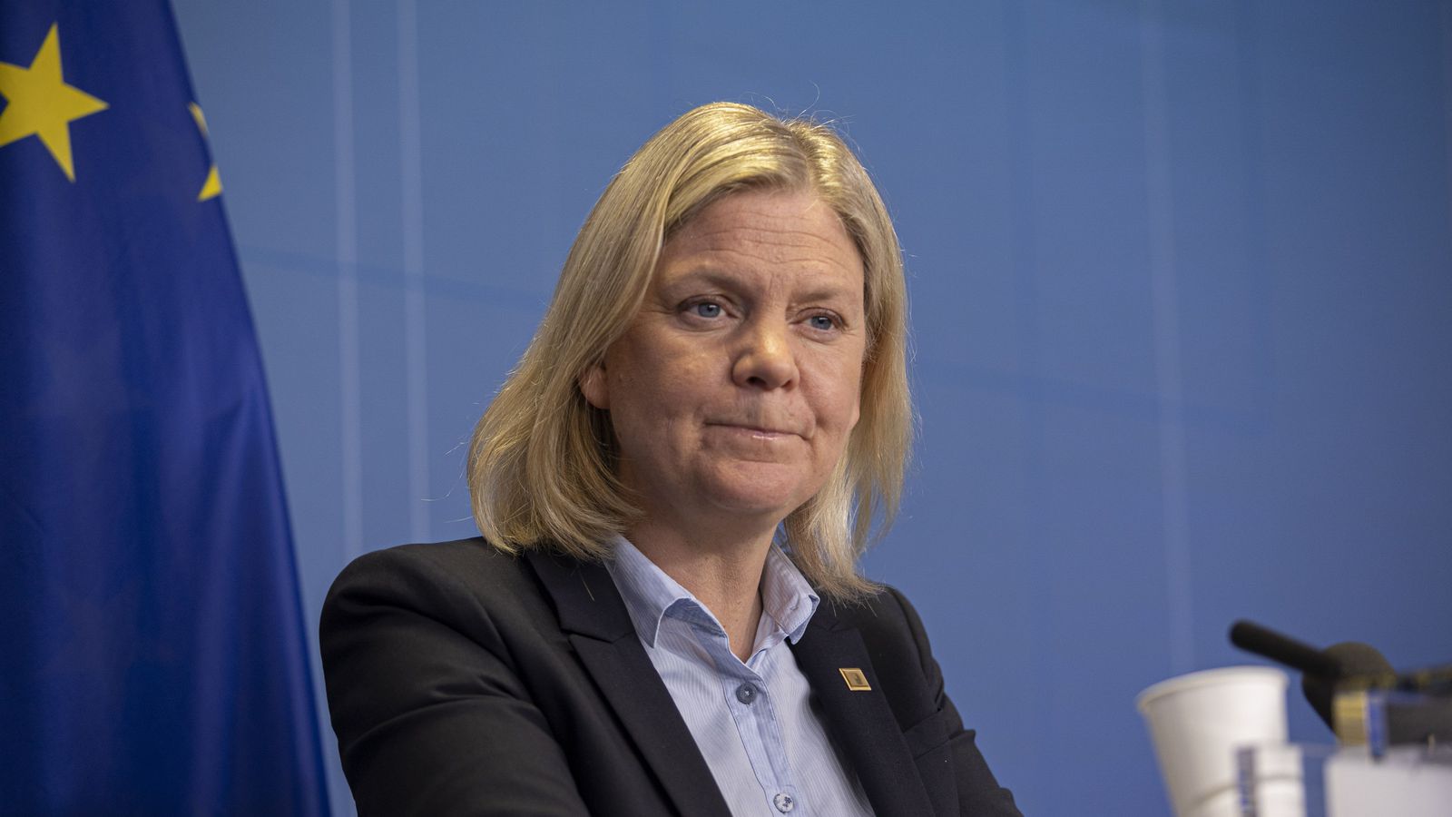 Vinstri blokkin leiðir í útgönguspám