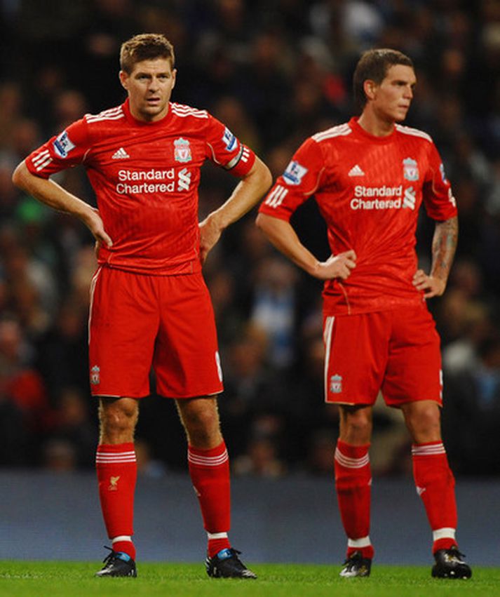 Steven Gerrard og Daniel Agger, til hægri.