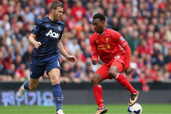 Michael Carrick og Daniel Sturridge.