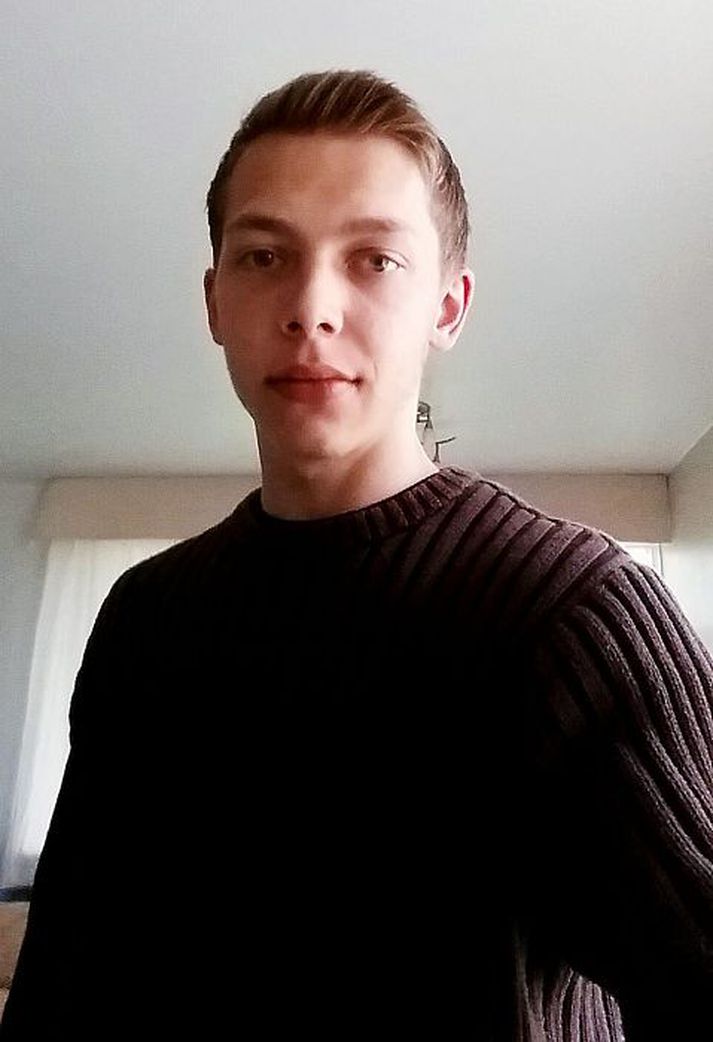 Aðalsteinn Lárus Skúlason vill höfða til vistvænna ferðamanna með rafbílaleigu.