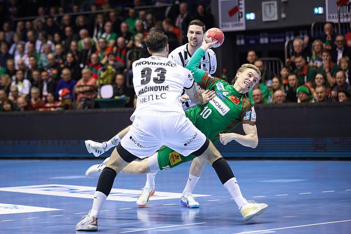 Gísli Þorgeir Kristjánsson varði Þorláksmessu í að ráðast á varnarmenn Kiel.