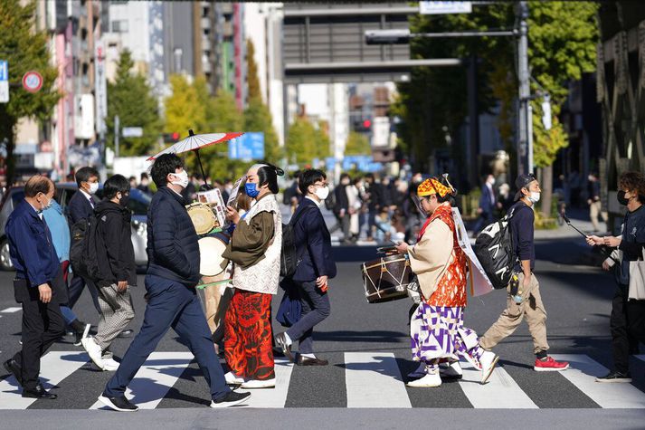 Japanir hafa bæst í hóp þeirra þjóða sem hafa gripið til þess ráðs að loka landamærum sínum eða takmarka komur vegna Ómíkrón.