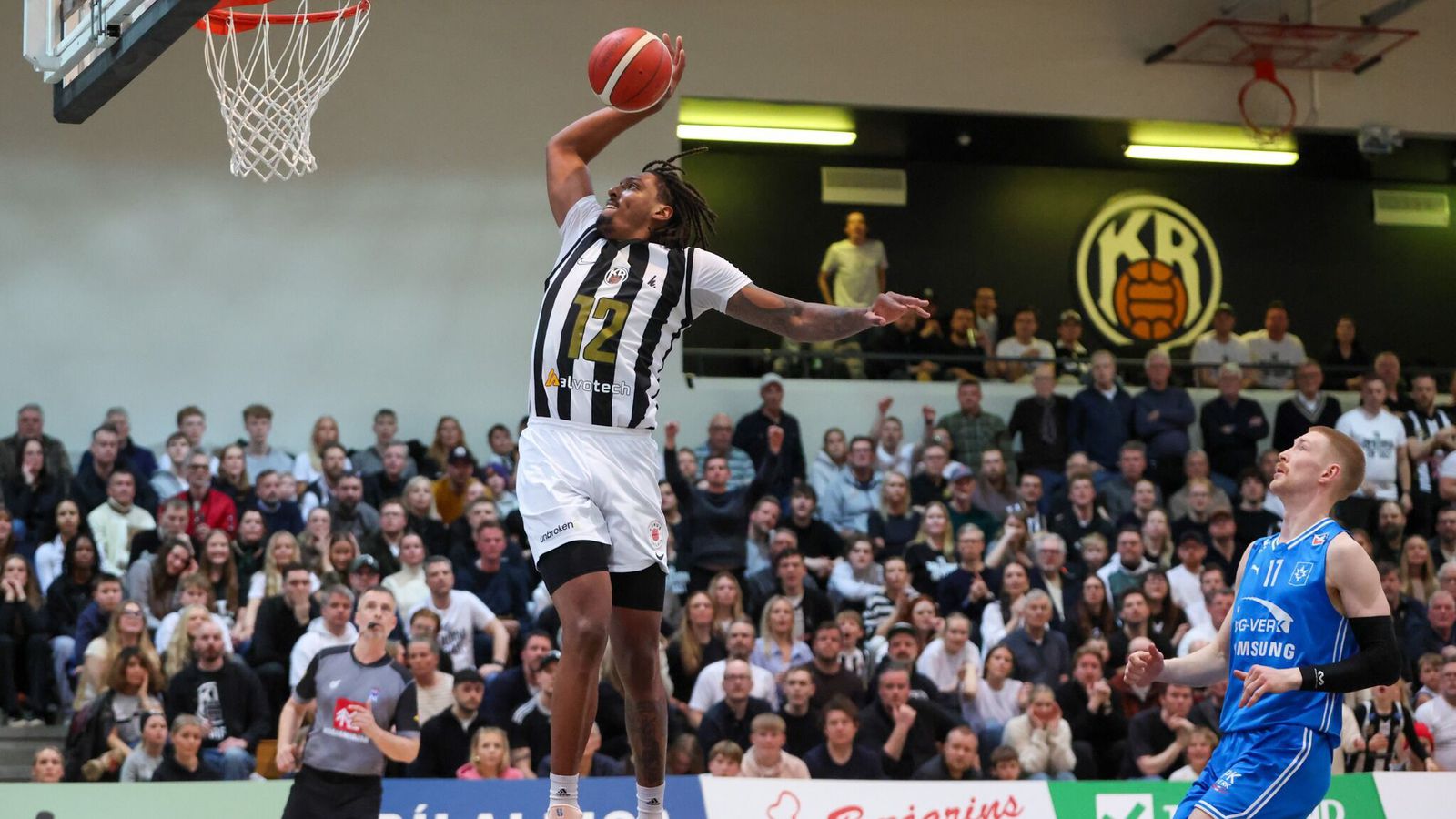 Upp­gjörið: KR - Stjarnan 91-82 | KR stóðst spennuna og allt jafnt