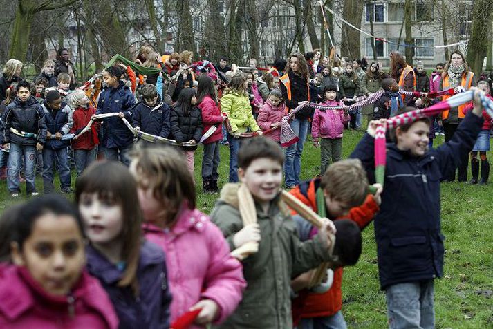 Velferð barna mældist best í Hollandi sem var í tíu efstu sætum í öllum flokkunum sex.