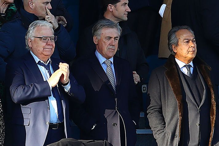 Ancelotti ásamt Bill Kenwright, formanni Everton, og Farhad Moshiri, eiganda Everton.