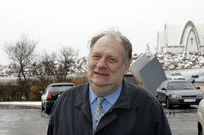 Gunnar I. Birgisson bæjarstjóri Kópavogs. Segir skólpumræðu á misskilningi byggða.
