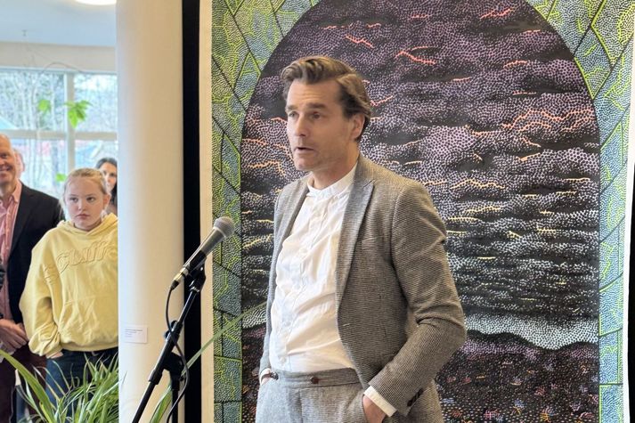 Pétur Markan bæjartstjóri Hveragerðis var í fíling á opnun um helgina.