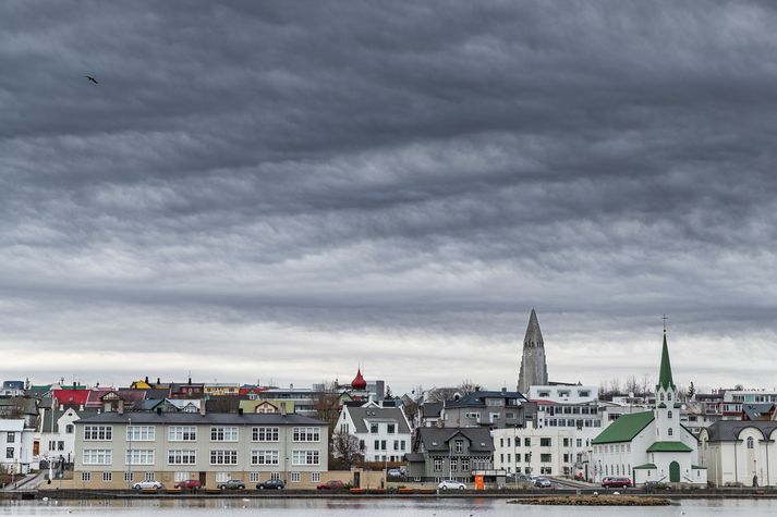 Það verður skýjað víða um land í dag.