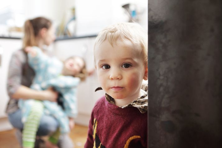 Að vera í óhamingjusömu hjónabandi ,,fyrir" börnin eru aldrei rök sem standast skoðun. Því rannsóknir hafa sýnt að það besta sem foreldrar geta gert fyrir börnin sín er að rækta sína eigin hamingju.