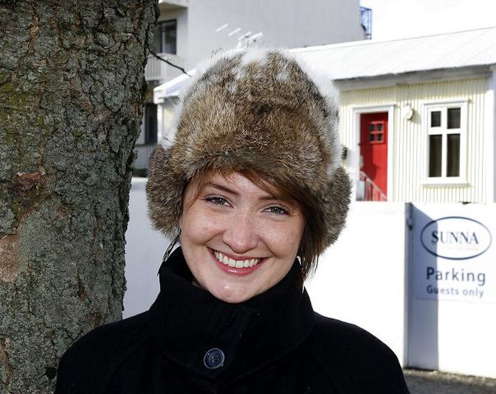 safnar mæðgnasögum Meistaraverkefni Sunnu Dísar Másdóttur fjallar um mæðgur og samband þeirra og ber yfirskriftina Augun mín í augum þínum - Mæðgur tala saman.Fréttablaðið/gva