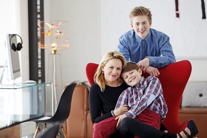 Liv Bergþórsdóttir ásamt Sverri Konráð og Tómasi Viðari.