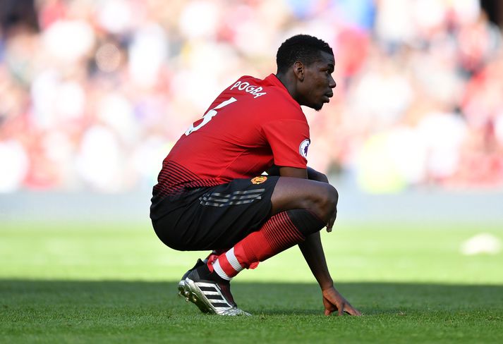 Pogba niðurlútur eftir einn leik United í fyrra.