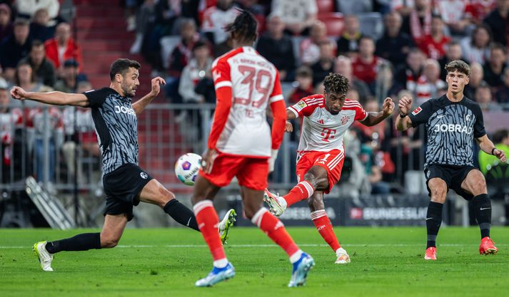 Kingsley Coman skoraði tvívegis fyrir Bayern í dag.