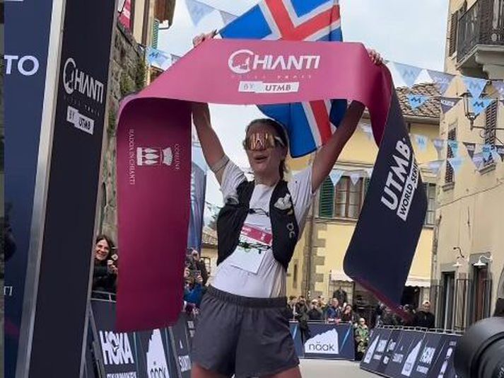 Elísa Kristinsdóttir glaðbeitt eftir sigurinn frábæra á Ítalíu í dag.