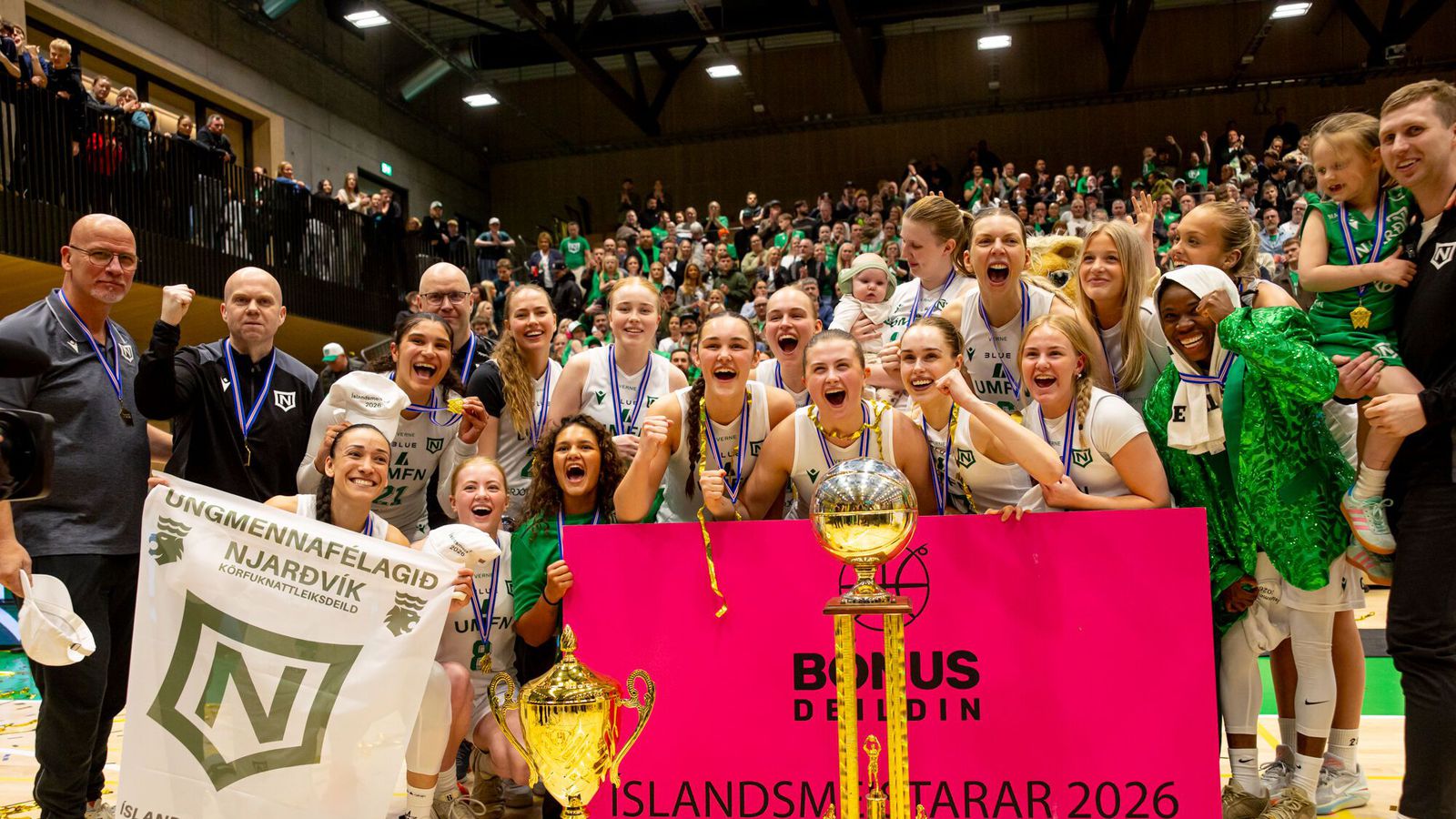 Körfuboltatímabilið hefst af krafti: Spenna á Hlíðarenda og stórleikur gegn Frökkum