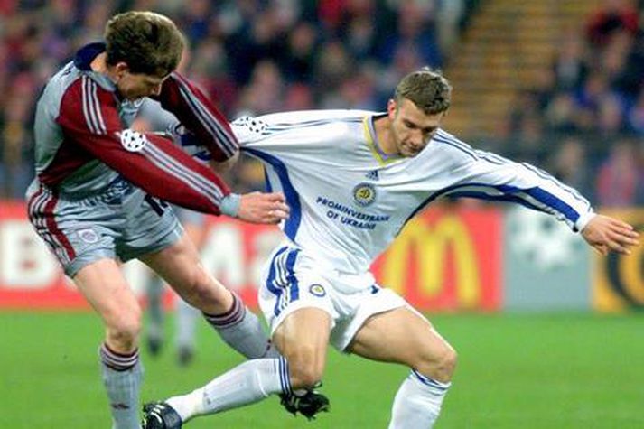 Shevchenko í leik með Kiev gegn FC Bayern í Meistaradeildinni árið 1999.