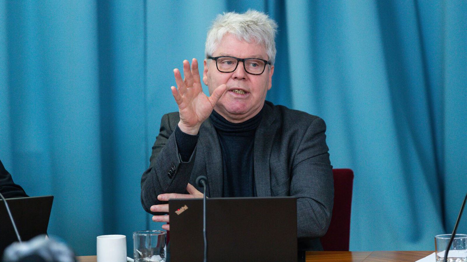 Vill ekki ganga svo langt að kalla þetta klofningu