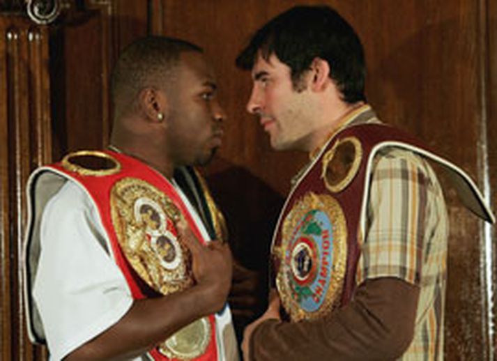 Joe Calzaghe og Jeff Lacy á blaðamannafundi í nóvember sl.