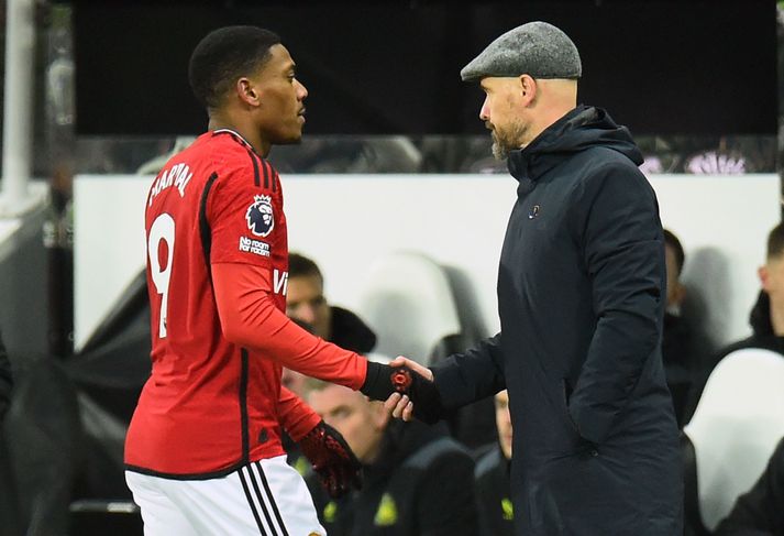 Mikil óánægja er sögð ríkja með störf Eriks ten Hag á meðal leikmanna Manchester United en ekki fylgir sögunni hvaða leikmenn eru hvað ósáttastir.