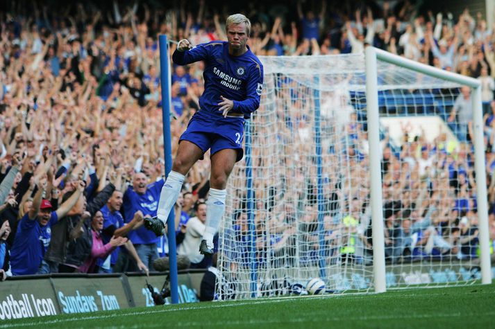 Eiður Smári Guðjohnsen stóð sig mjög vel í mikilli samkeppni hjá Chelsea.
