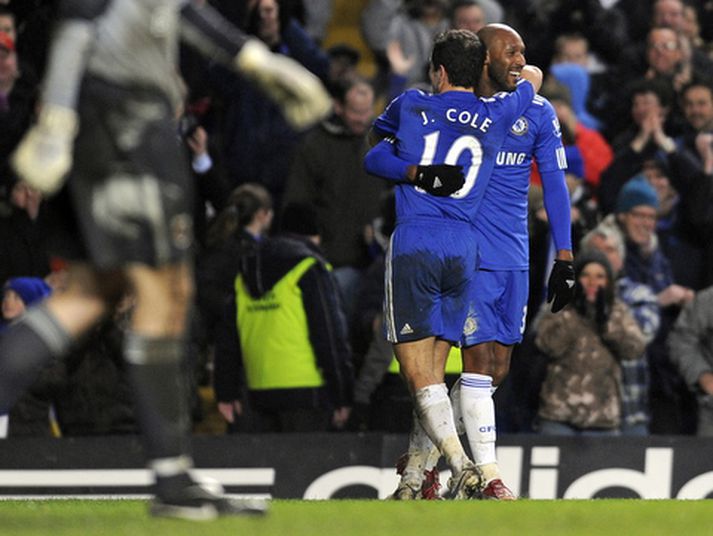 Nicolas Anelka fagnar öðru marka sinna í leiknum í dag.