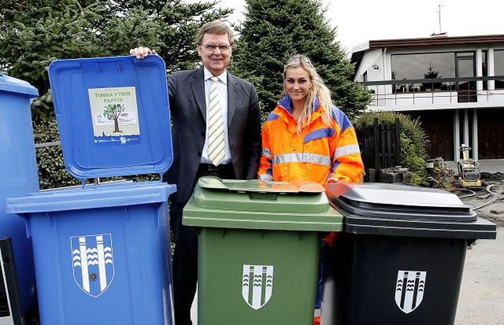 Stjórnarformaður Gámaþjónustunnar segir óeðlilegt að tunnu­gjaldið leggist beint ofan á fasteignagjald og borgin sleppi þannig við að greiða virðisaukaskatt. 