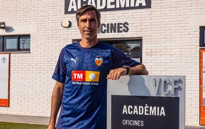 Fernando Martín var þjálfari spænska kvennaliðsins Valencia CF en hann var í jólafríi með fjölskyldu sinni.