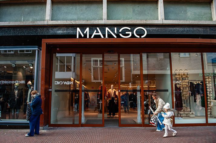Mango er spænsk verslunarkeðja.