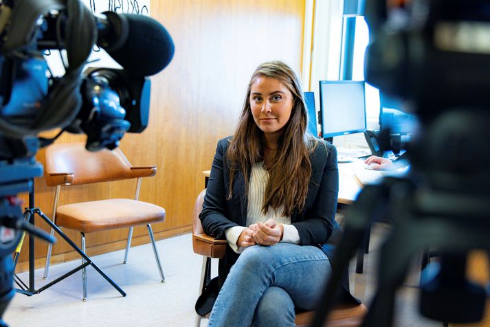 Nadine Guðrún Yaghi hefur starfað sem fréttamaður undanfarin sjö ár. Hún færir sig nú yfir í flugbransann.