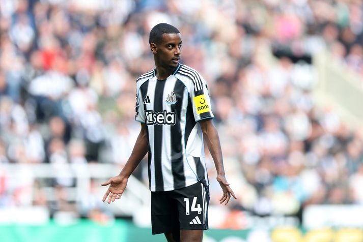 Alexander Isak er við það að ganga í raðir Liverpool.