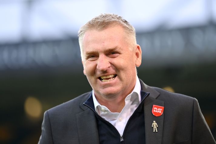 Dean Smith hefur áður stýrt liðum Walsall, Brentford, Norwich og Aston Villa.