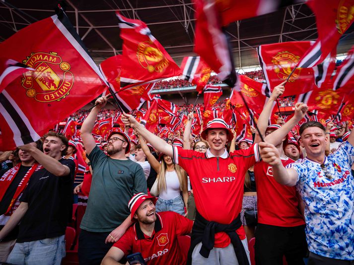 Stuðningsmenn Manchester United fjölmenntu á Wembley á laugardag þar sem liðið beið lægri hlut gegn Manchester City í úrslitaleik FA-bikarsins.