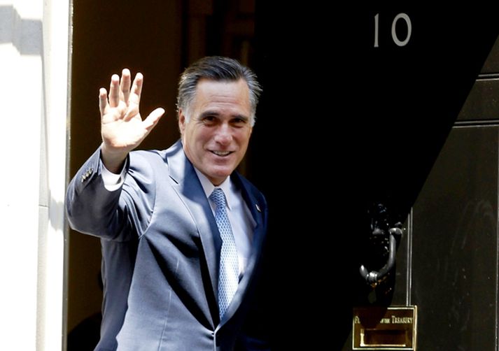 Romney fundaði með James Cameron í gær.