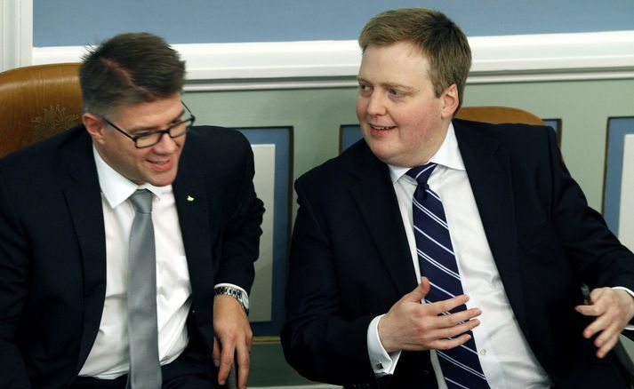 Gunnar Bragi Sveinsson og Sigmundur Davíð Gunnlaugsson saman á þinginu þegar þeir voru báðir enn í Framsóknarflokknum. Nú eru þeir báðir hættir í flokknum og stefna á framboð undir merkjum Miðflokksins.