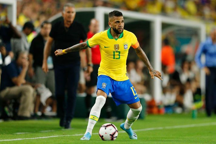 Alves verður fyrirliði þeirra brasilísku á Ólympíuleikunum í Tókýó.